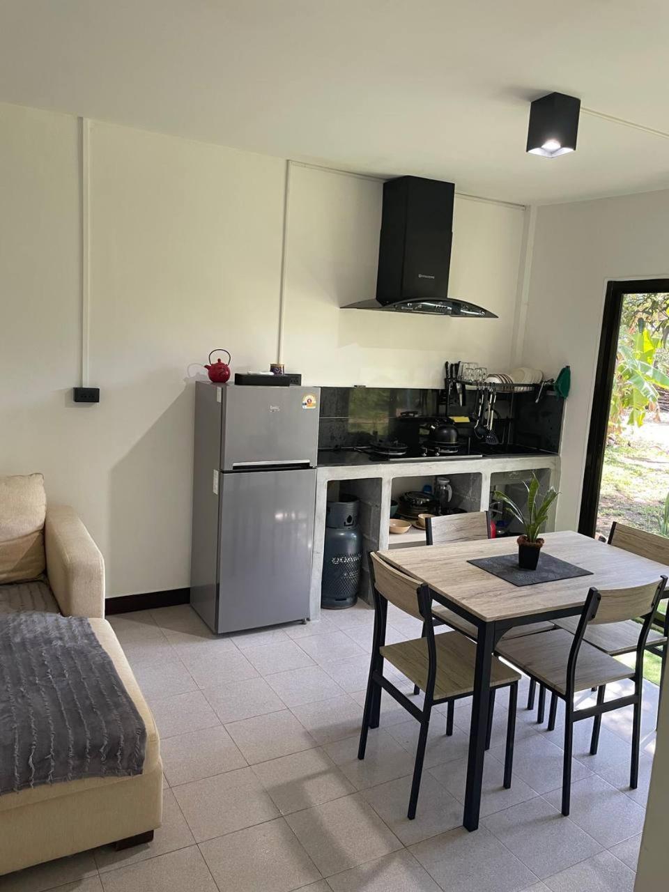 Maikhao Island 3 Guest house *